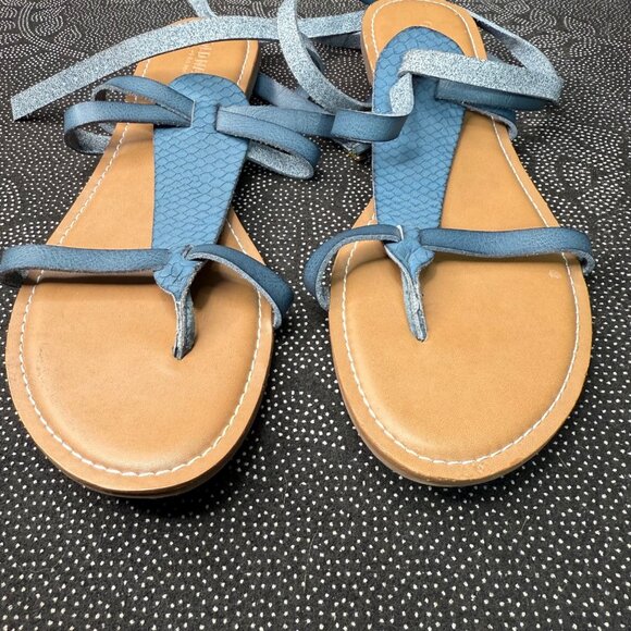 Women's Old Navy Blue Faux Leather T-Strap Sandals Size 10 Wraparound Straps - Picture 10 of 10